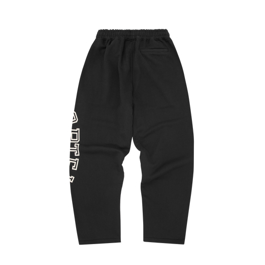 ARCH SHIELD OPEN HEM SWEATPANT [BLACK]