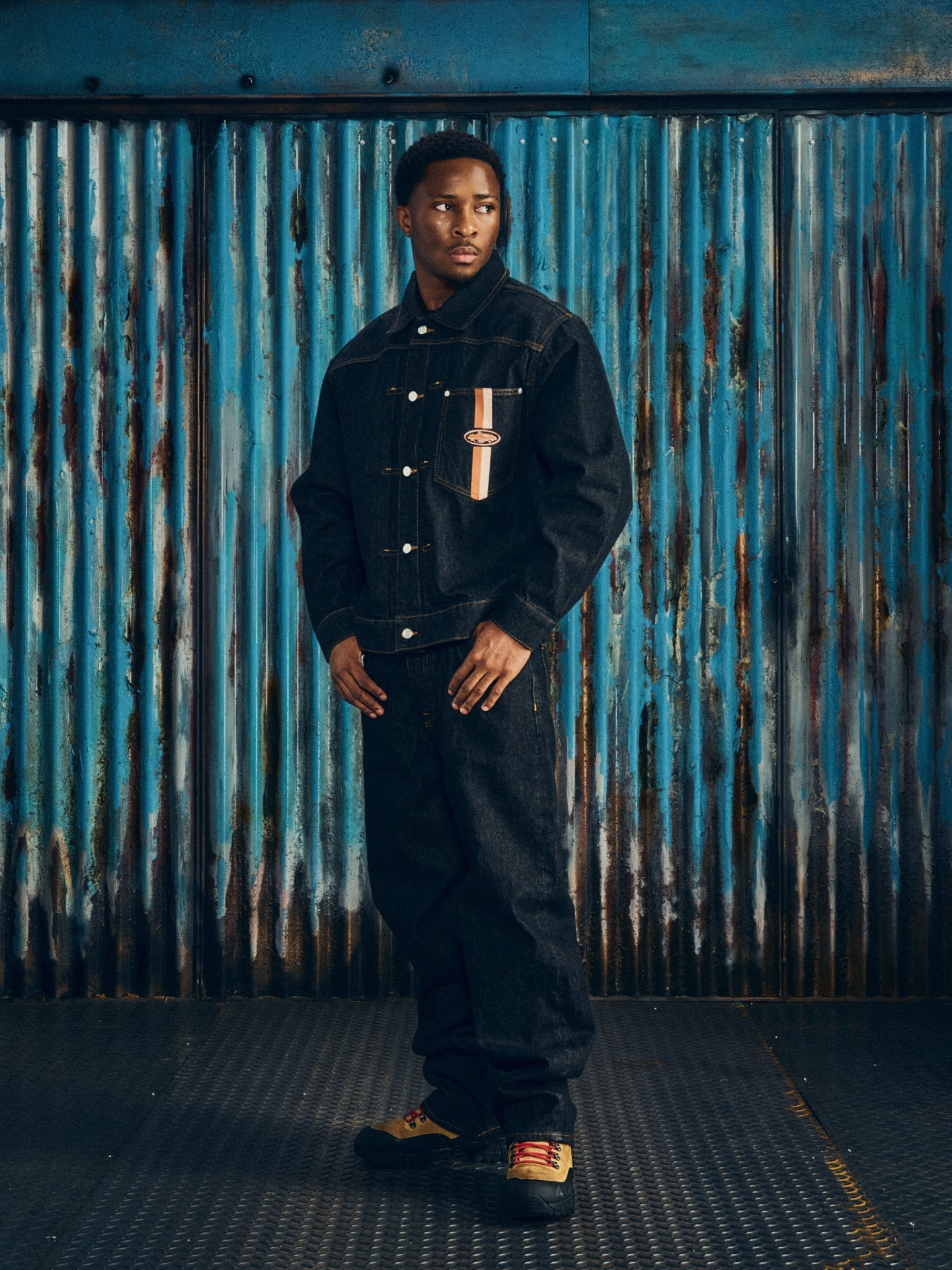 DUAL STRIPE BAGGY JEANS [WASHED BLACK]