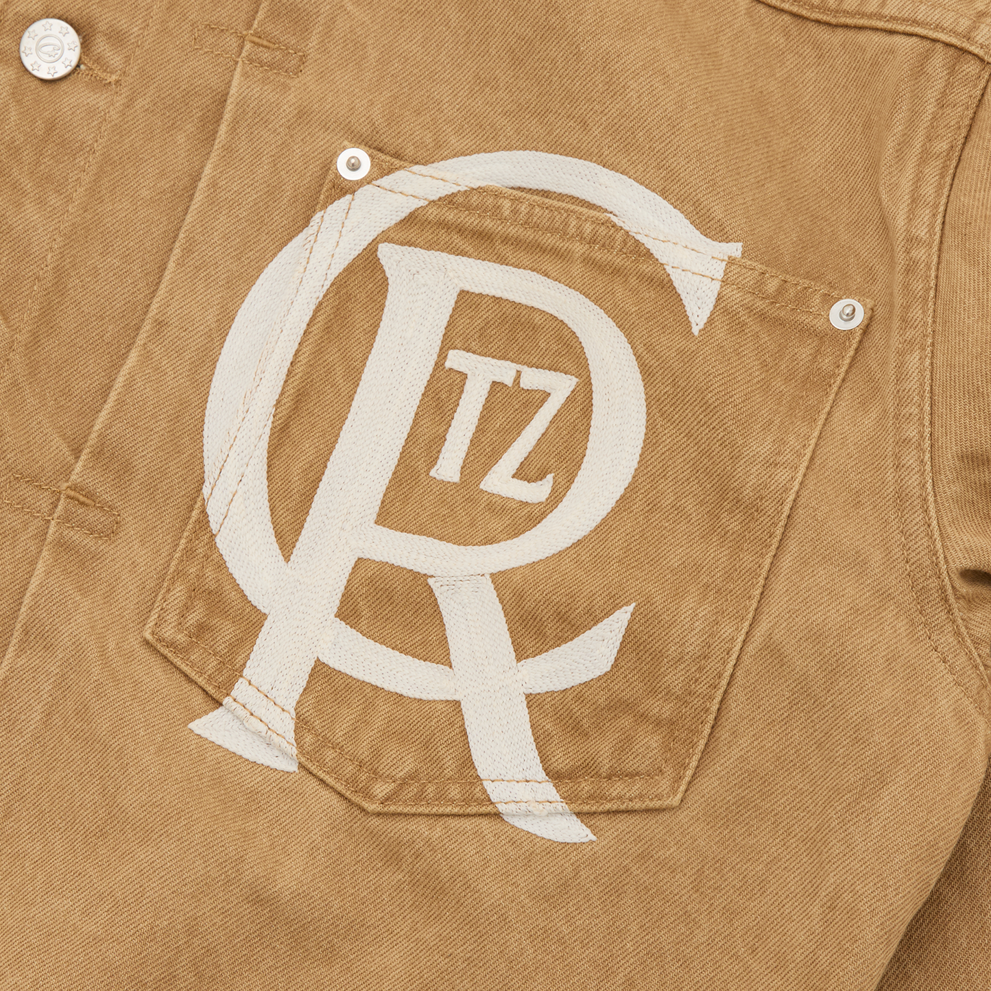 CREST CHAINSTITCH DENIM JACKET [TAN]