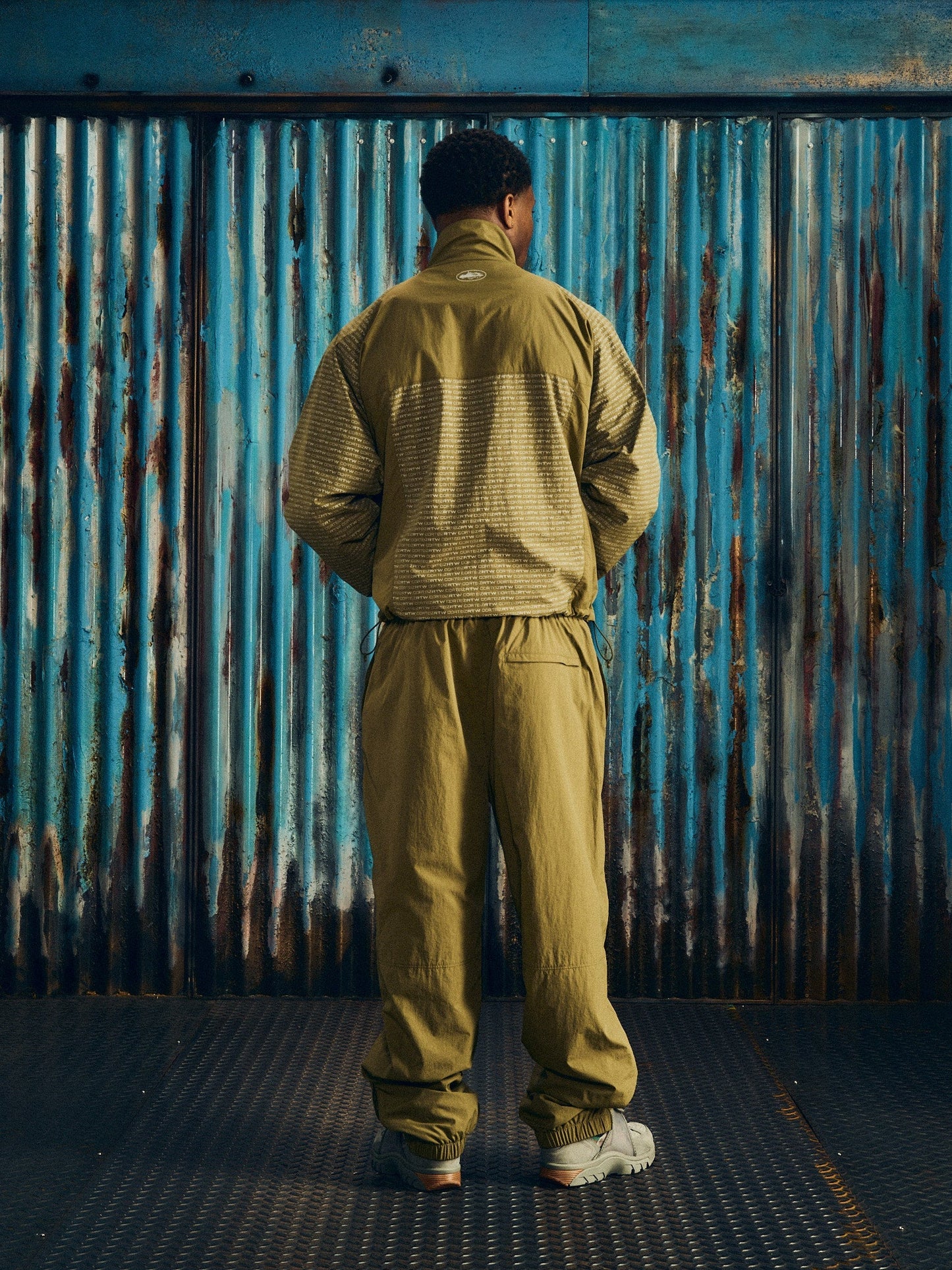 STATIC SHUKU JACKET [OLIVE]