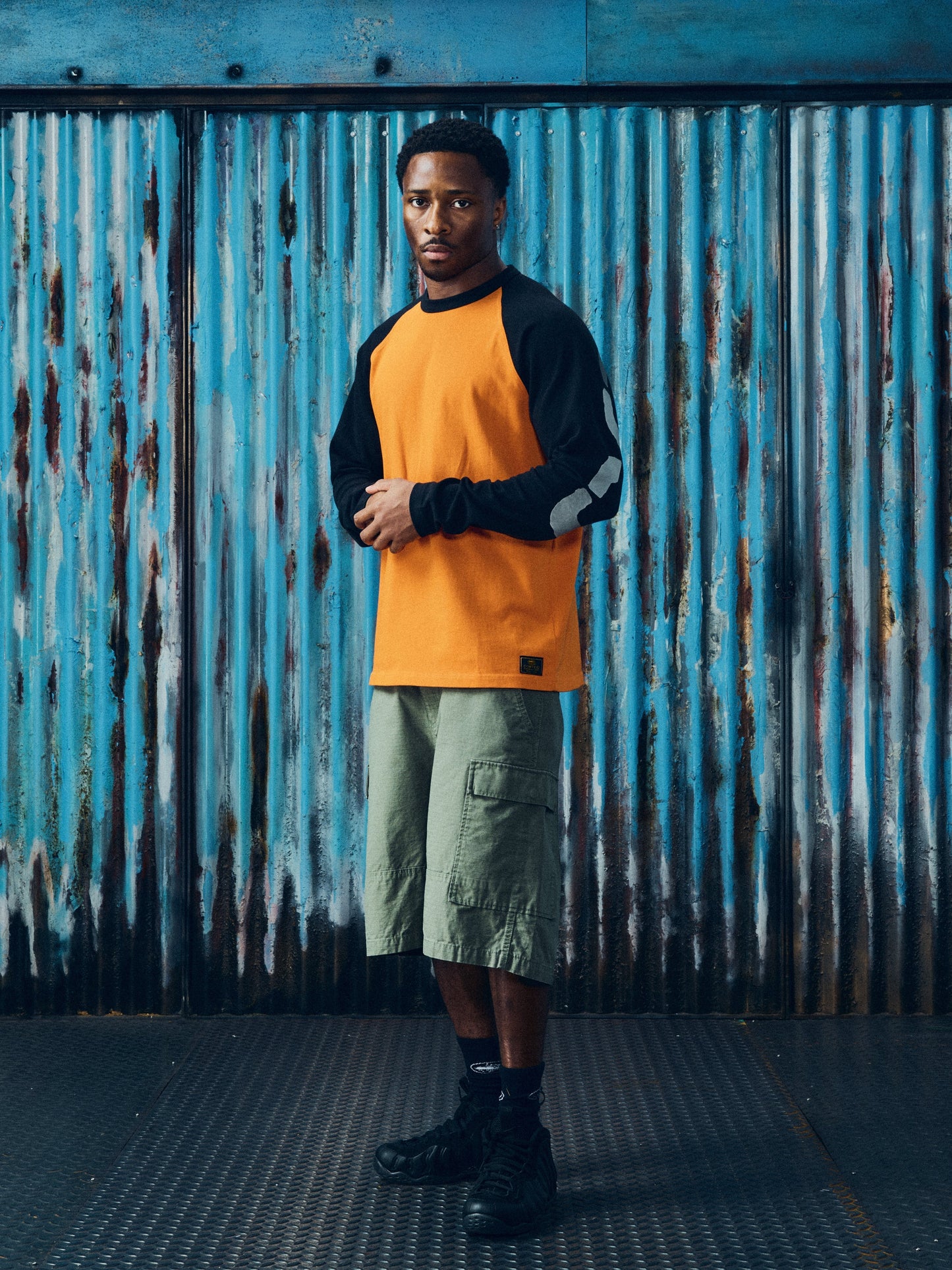 STENCIL RAGLAN LS [ORANGE/BLACK]