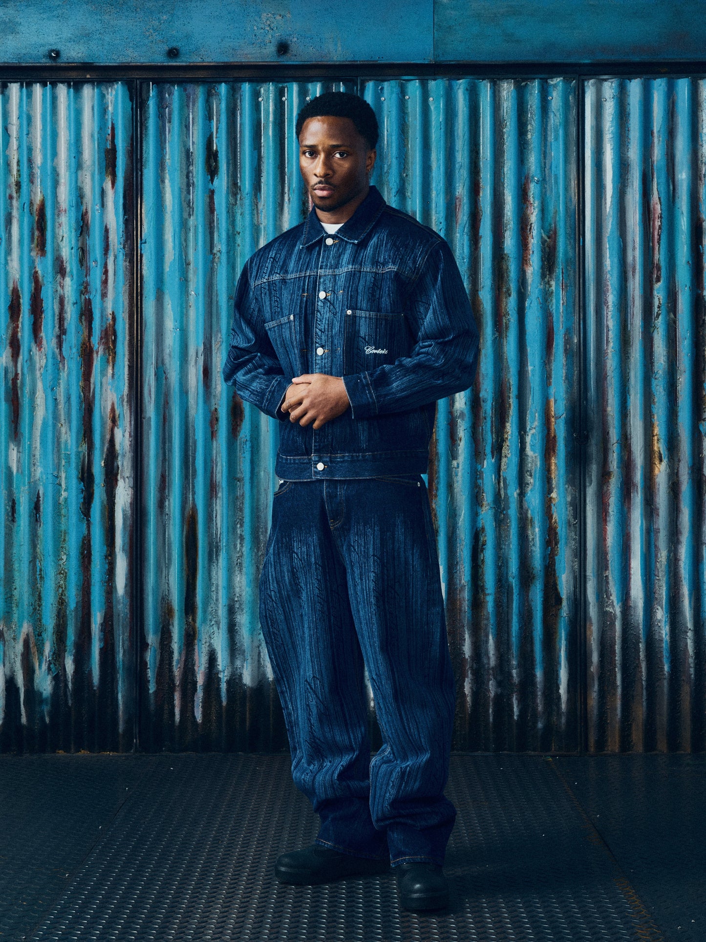 STRIKE BAGGY JEANS [DARK WASH]